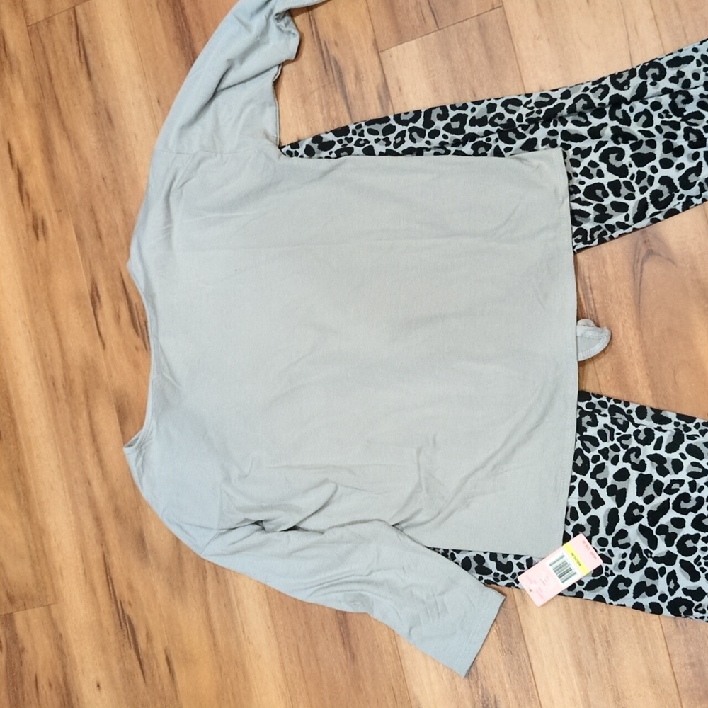 Christian Siriano NWT Gray and Black animal print Pajama sleepwear joggers set - Picture 5 of 8